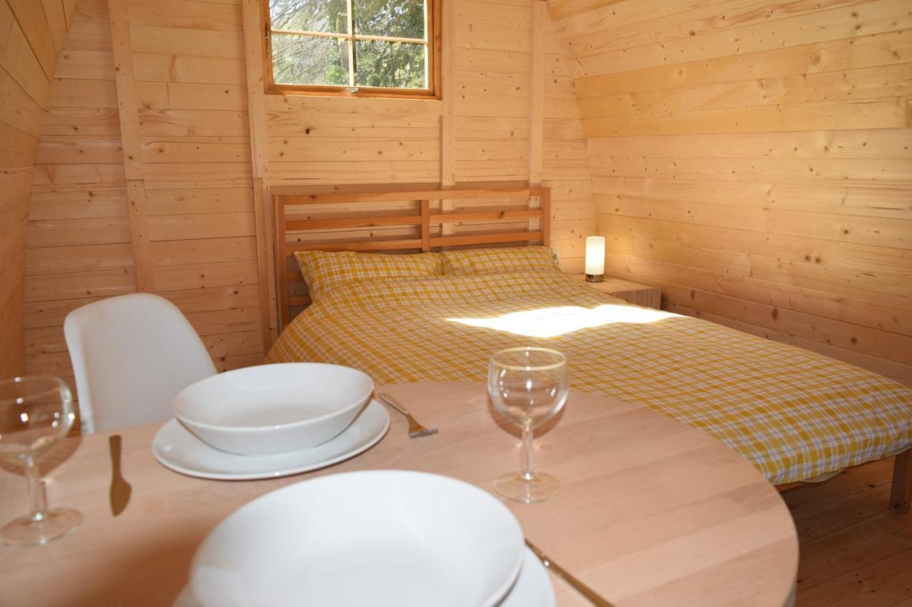 La Pointe Camping Châteaulin Exteriör bild