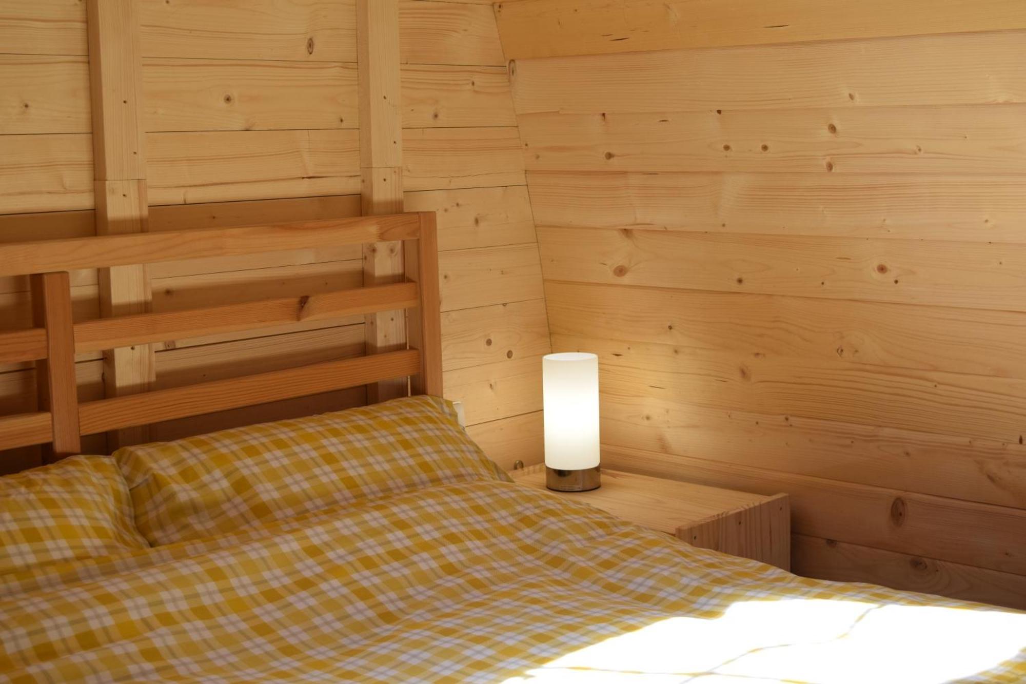 La Pointe Camping Châteaulin Exteriör bild